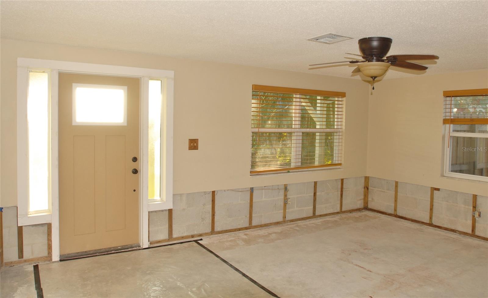 8708 ORIENT WAY NE, ST PETERSBURG, FL, 33702