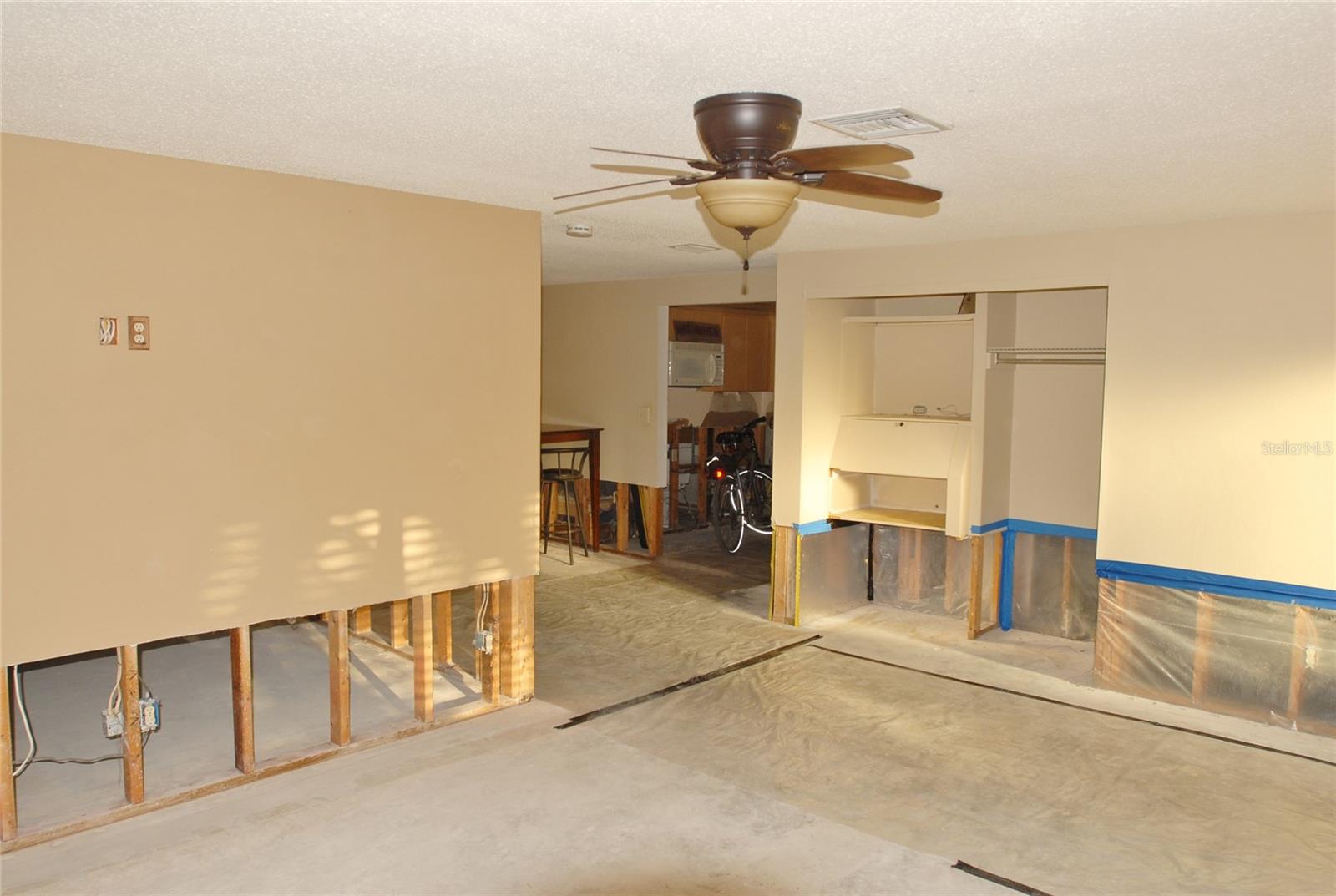 8708 ORIENT WAY NE, ST PETERSBURG, FL, 33702