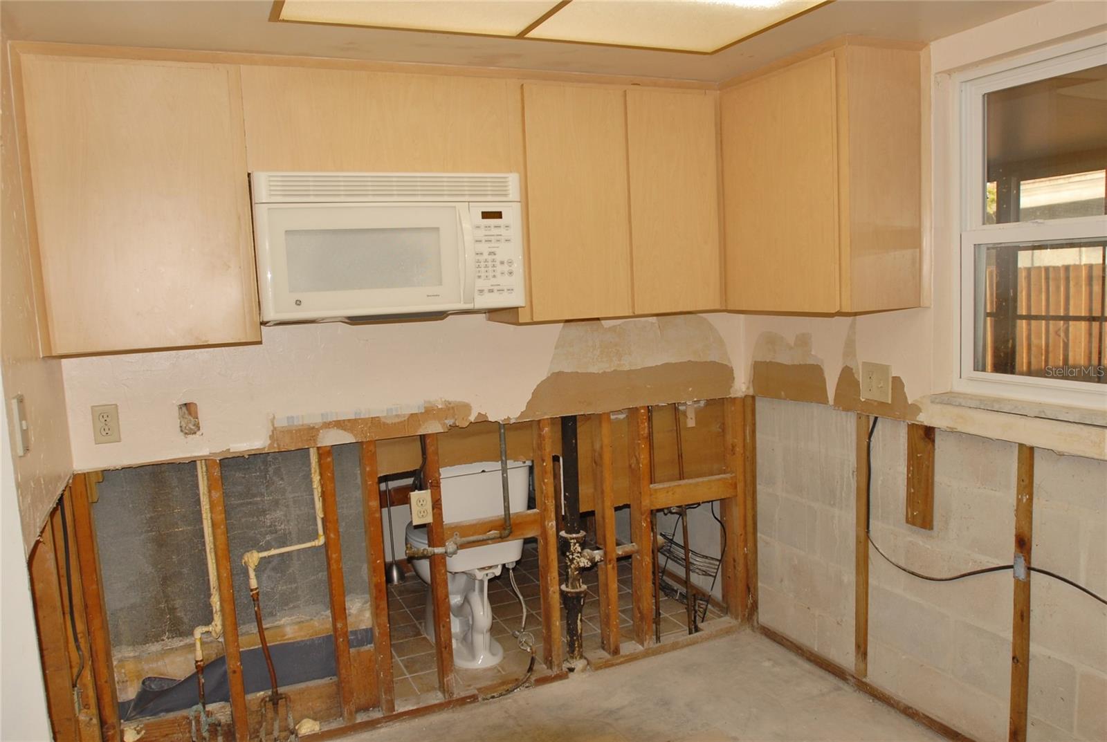 8708 ORIENT WAY NE, ST PETERSBURG, FL, 33702