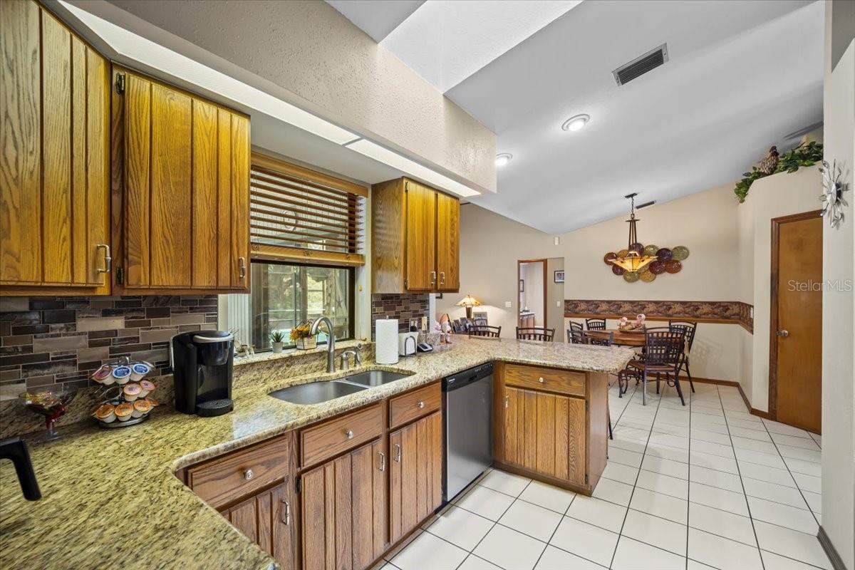 10 WAYBOURNE PL, PALM COAST, FL, 32164