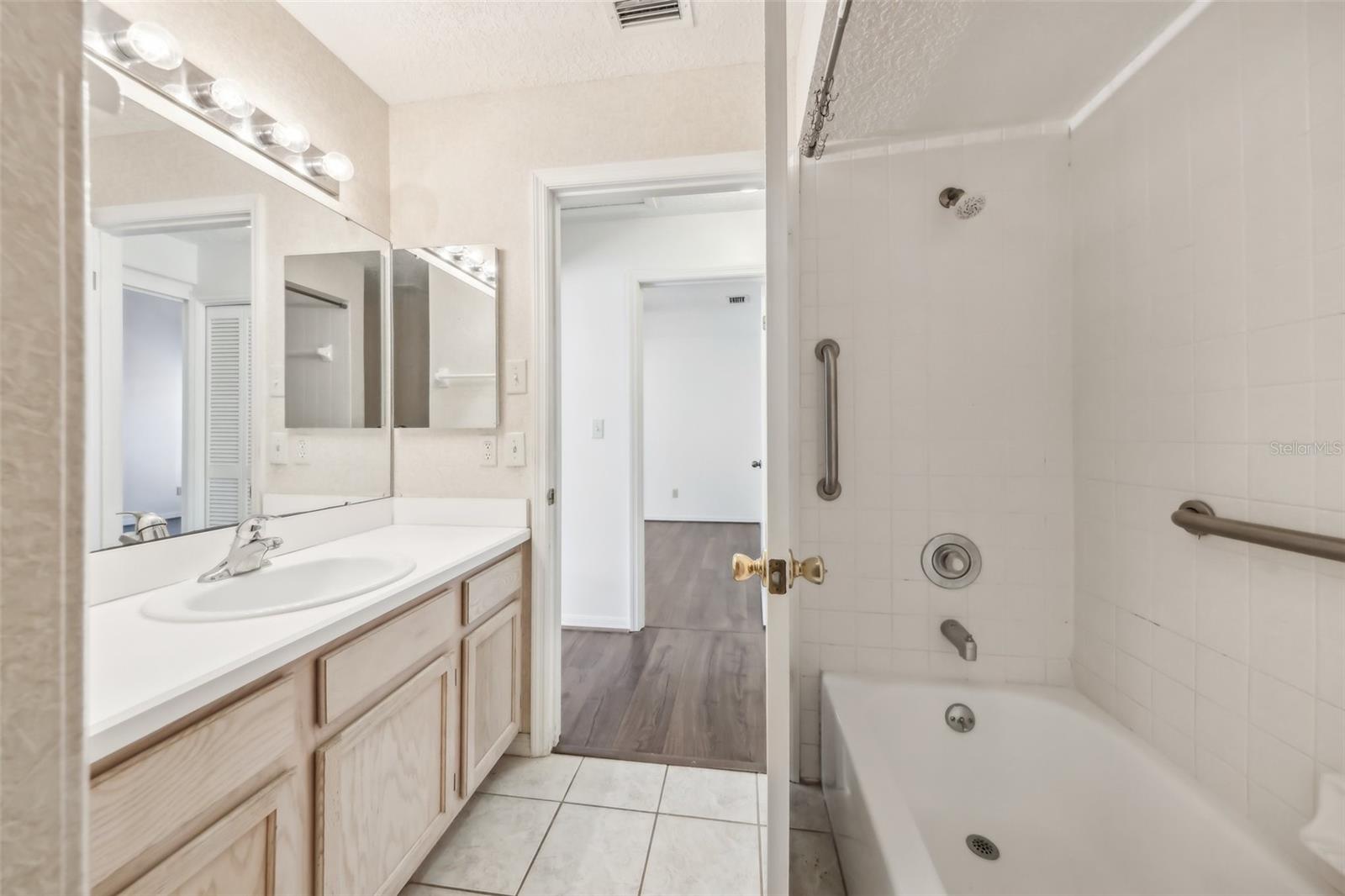 10210 SILVER BLUFF DR, LEESBURG, FL, 34788