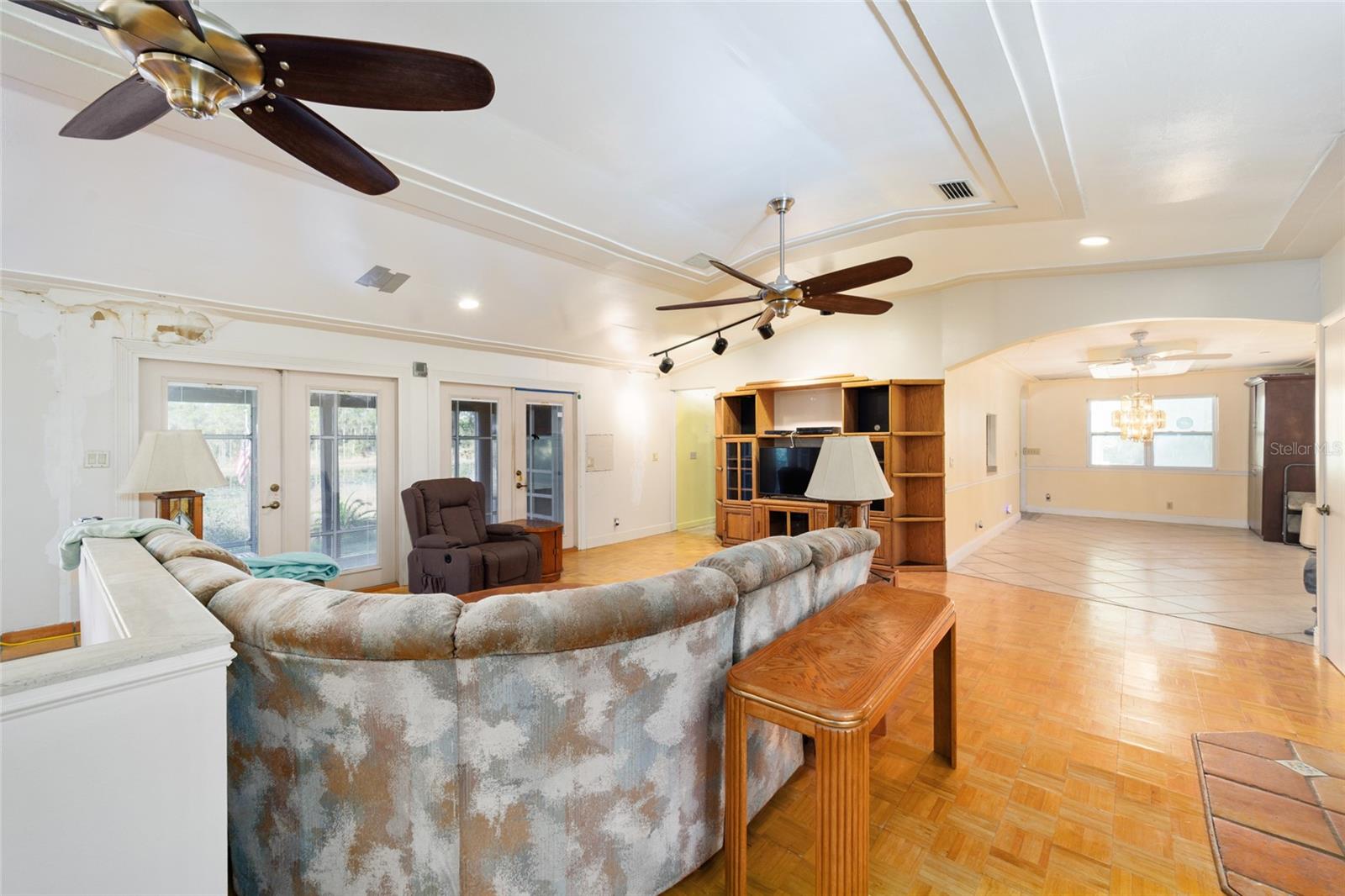 39615 FOREST DR, EUSTIS, FL, 32736