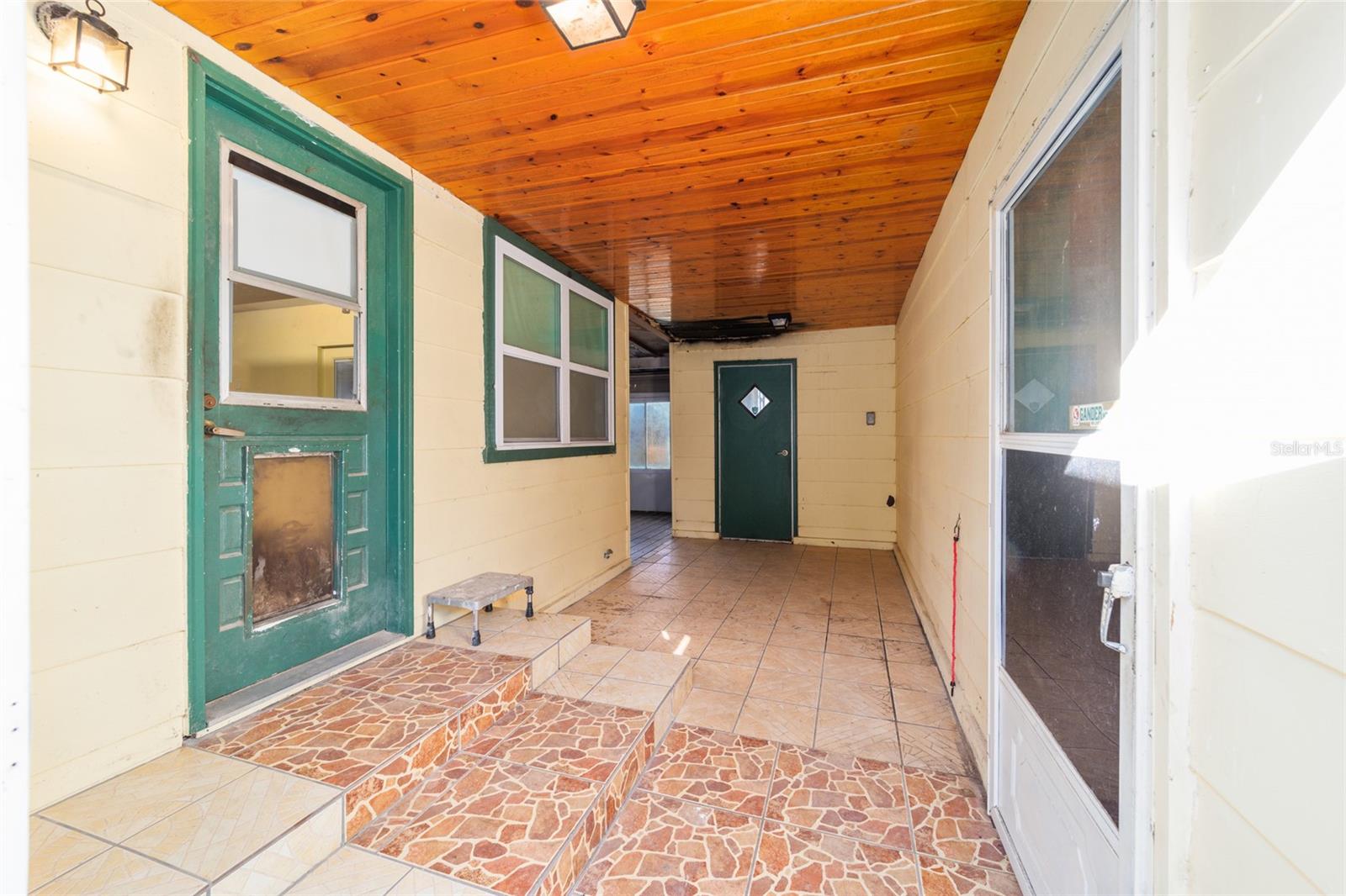 39615 FOREST DR, EUSTIS, FL, 32736