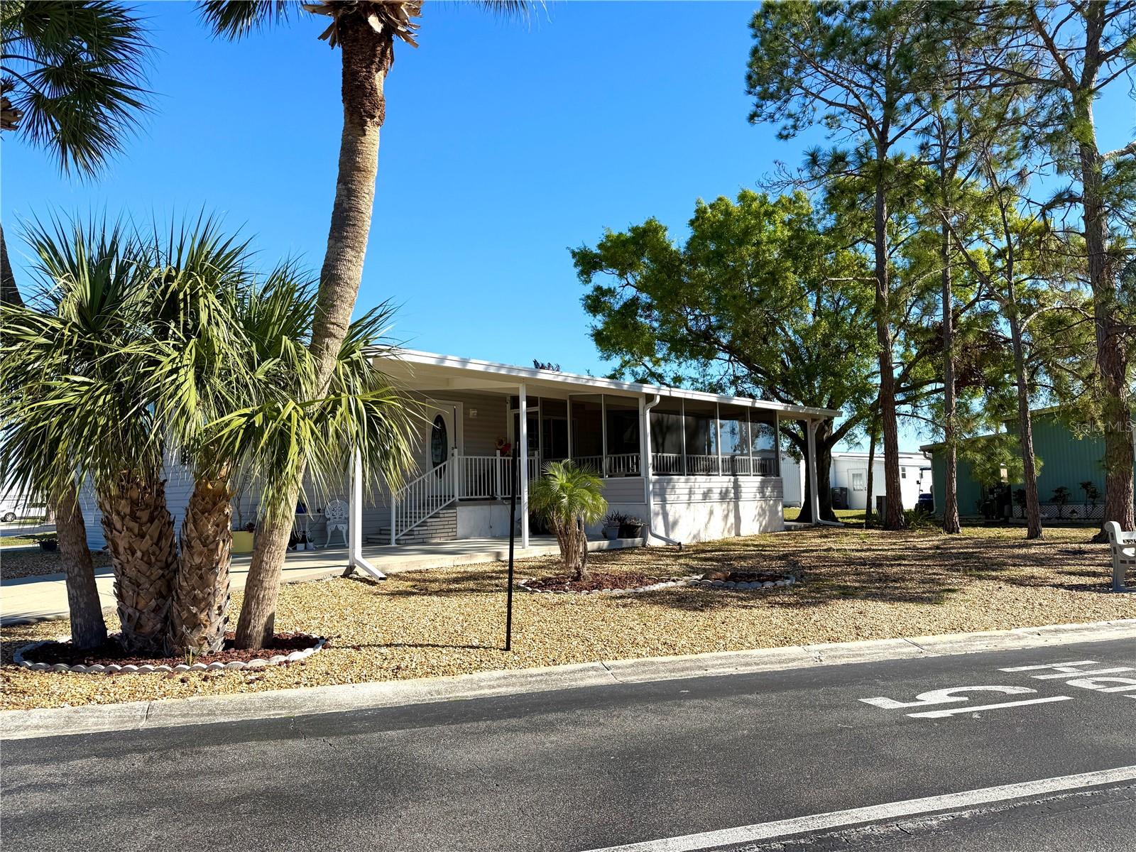 101 W SAINT JOHNS WAY, APOLLO BEACH, FL, 33572