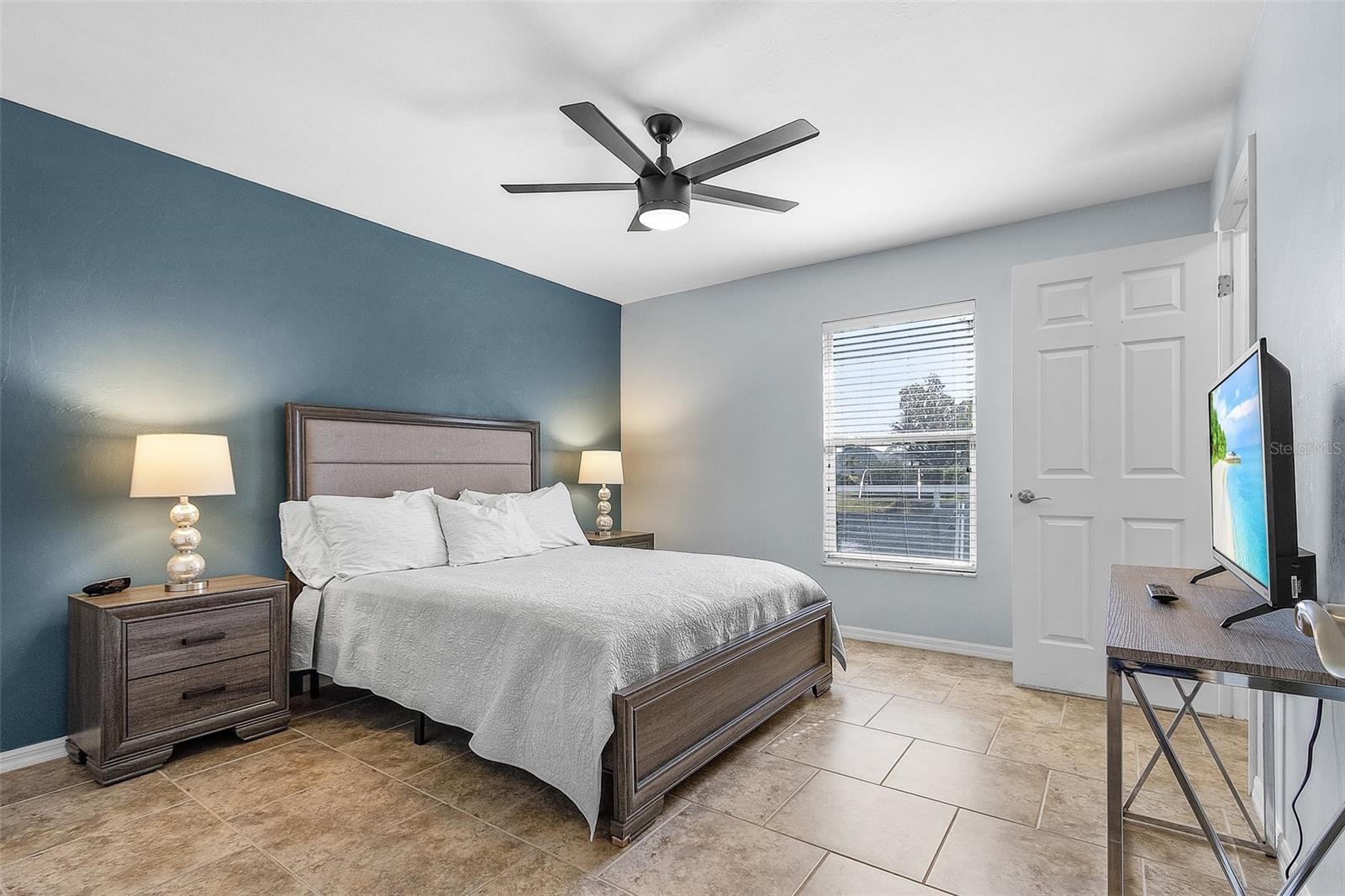 1827 SW 6TH AVE, CAPE CORAL, FL, 33991