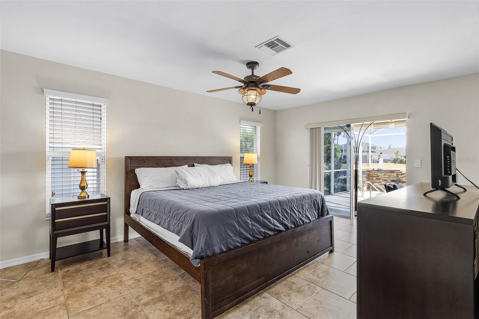 1827 SW 6TH AVE, CAPE CORAL, FL, 33991