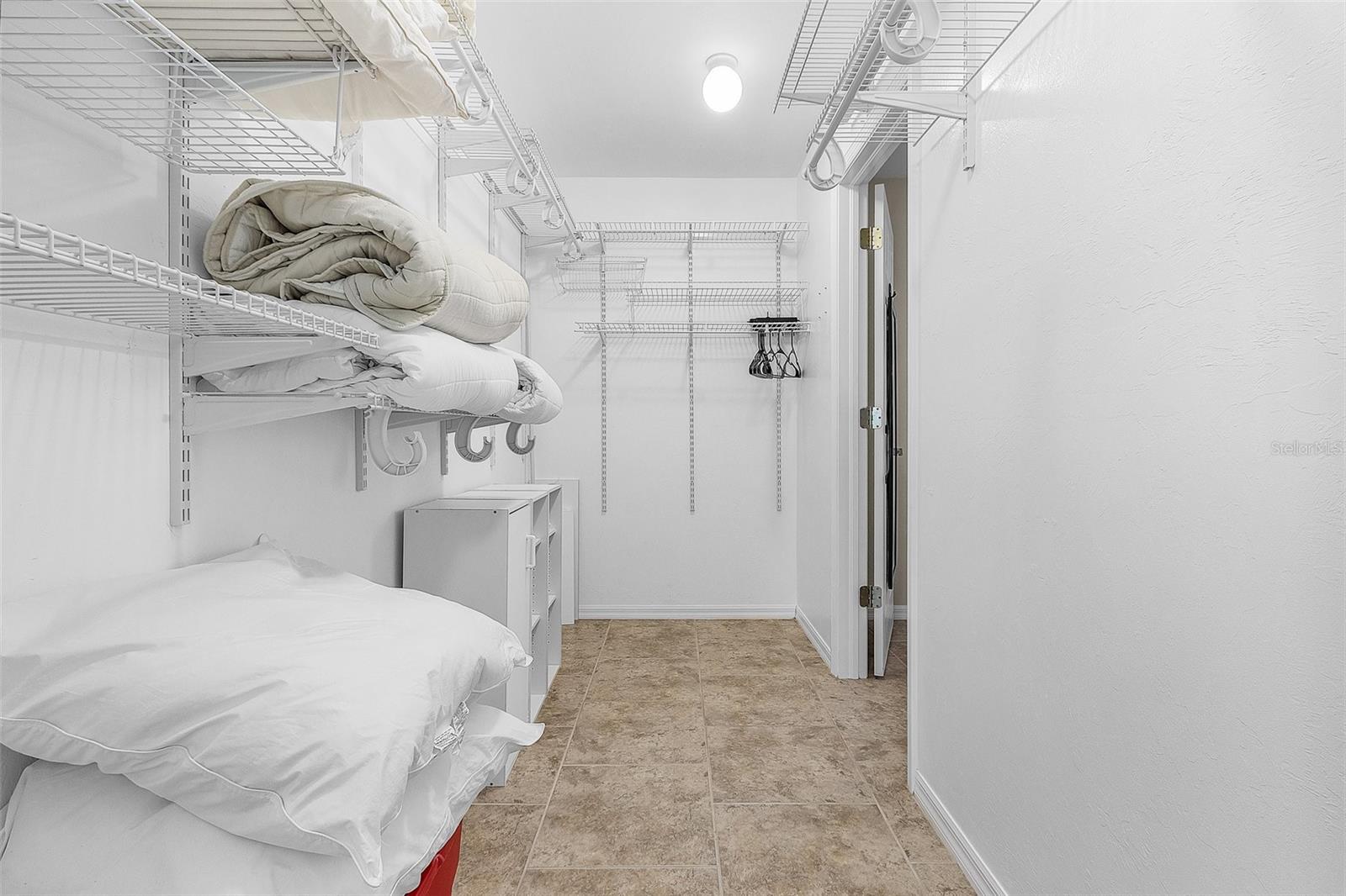 1827 SW 6TH AVE, CAPE CORAL, FL, 33991