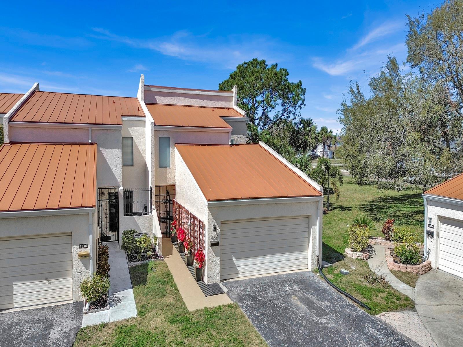 4312 SUNRAY CT #36, TAMPA, FL, 33615