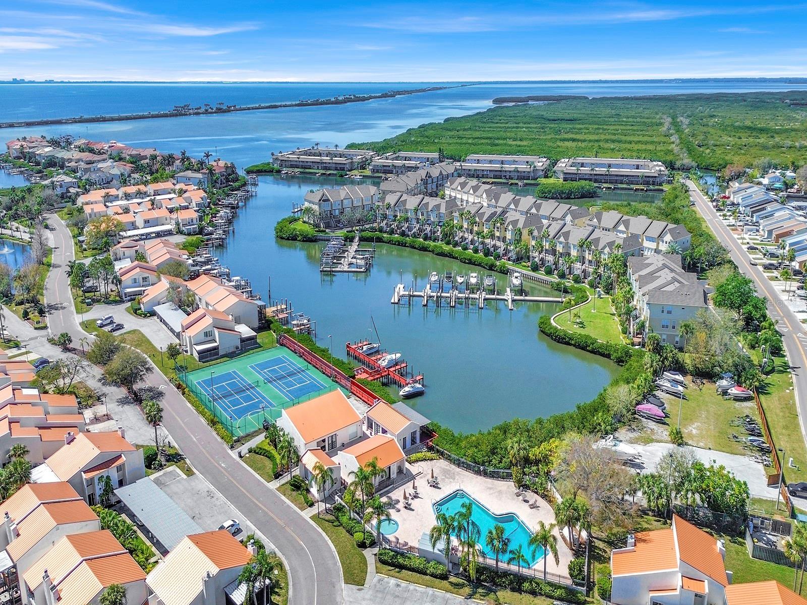 4312 SUNRAY CT #36, TAMPA, FL, 33615