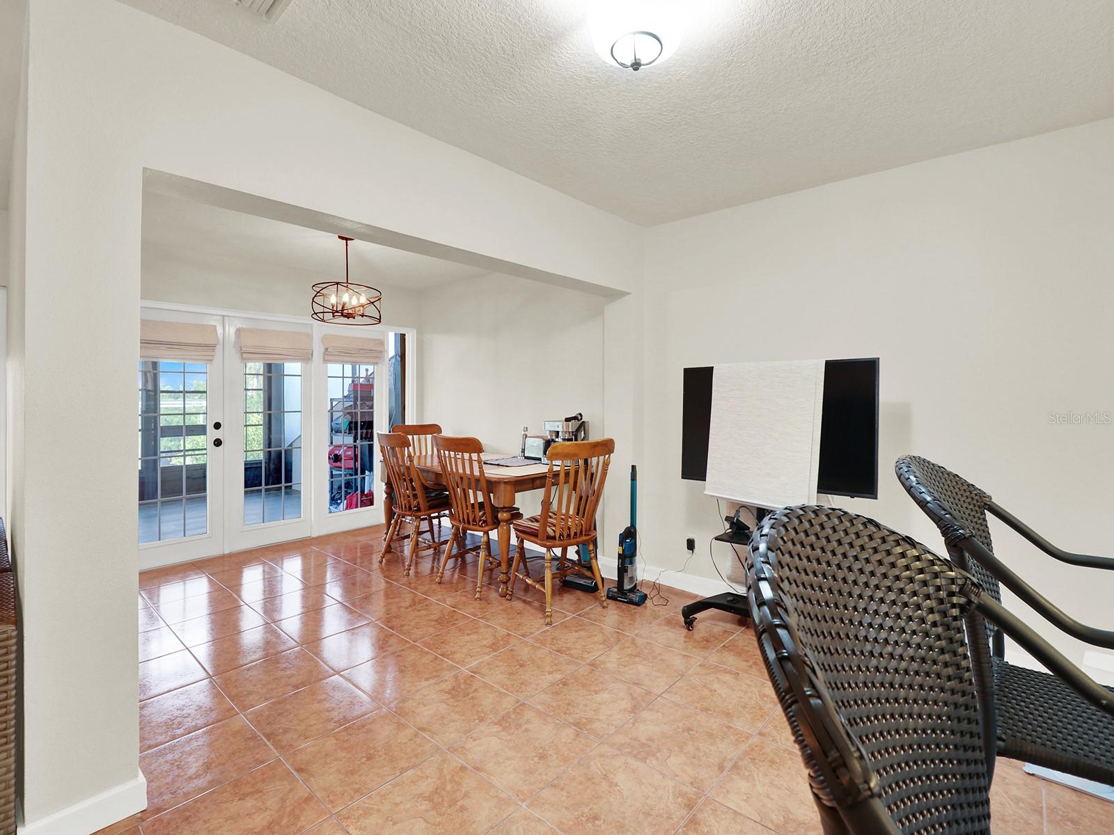 4312 SUNRAY CT #36, TAMPA, FL, 33615