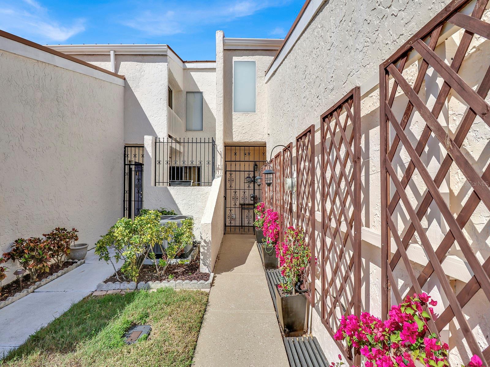 4312 SUNRAY CT #36, TAMPA, FL, 33615