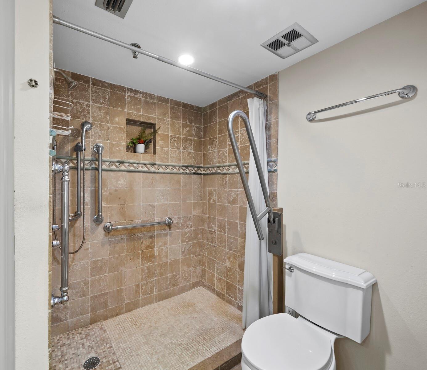 1485 GULF OF MEXICO DR #205, LONGBOAT KEY, FL, 34228