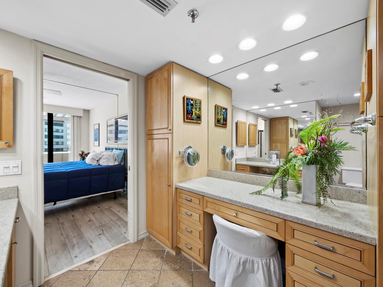 1485 GULF OF MEXICO DR #205, LONGBOAT KEY, FL, 34228