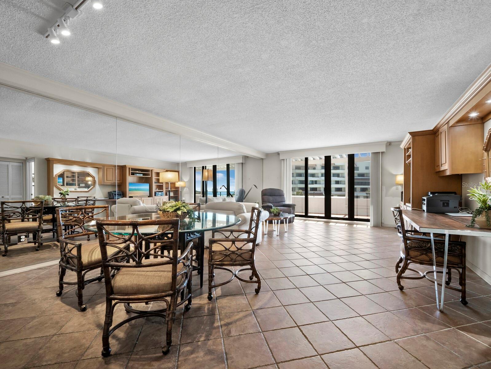1485 GULF OF MEXICO DR #205, LONGBOAT KEY, FL, 34228