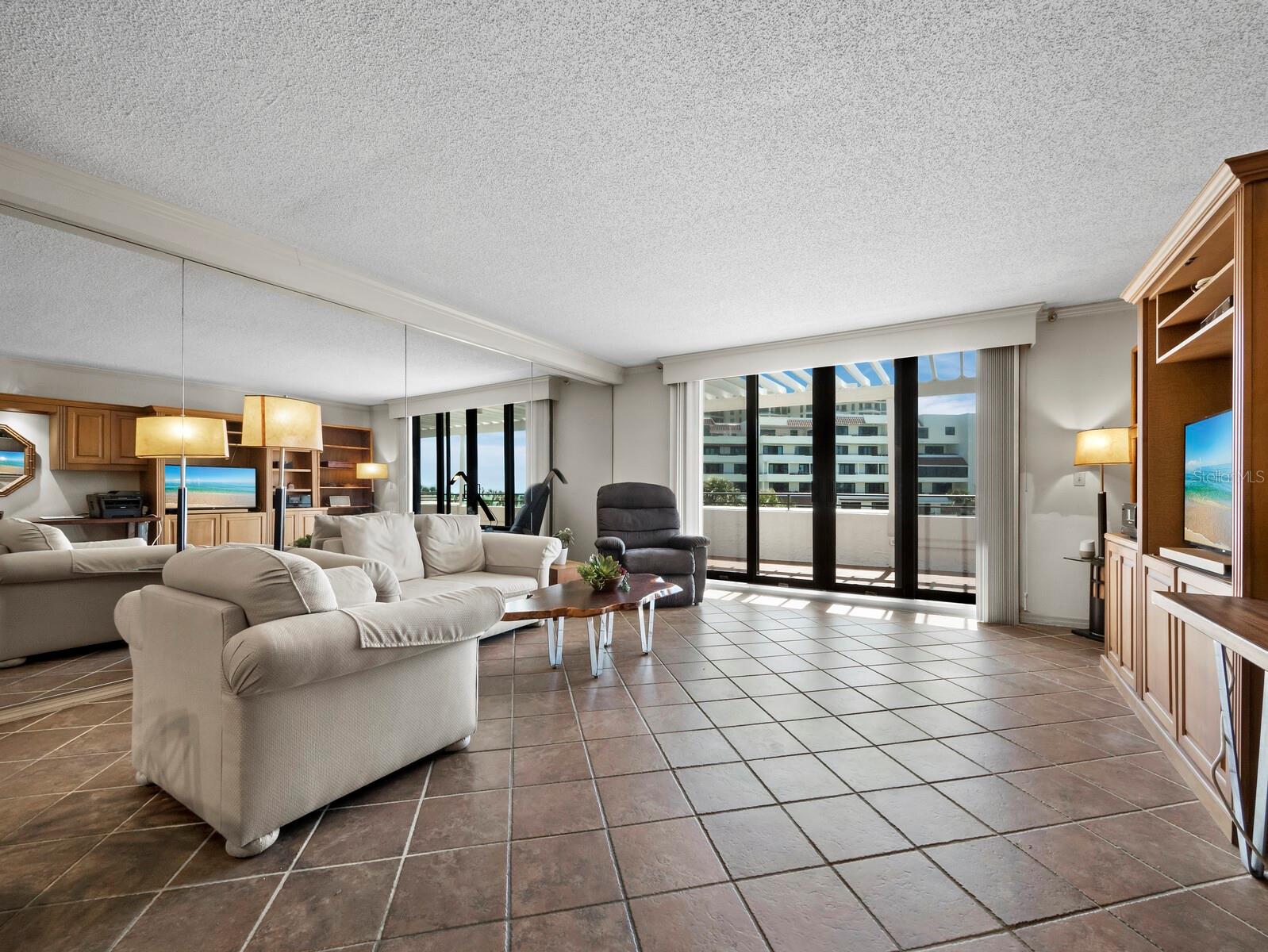 1485 GULF OF MEXICO DR #205, LONGBOAT KEY, FL, 34228
