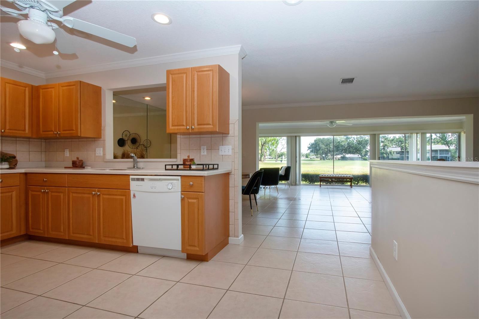 5621 PALM AIRE DR, SARASOTA, FL, 34243