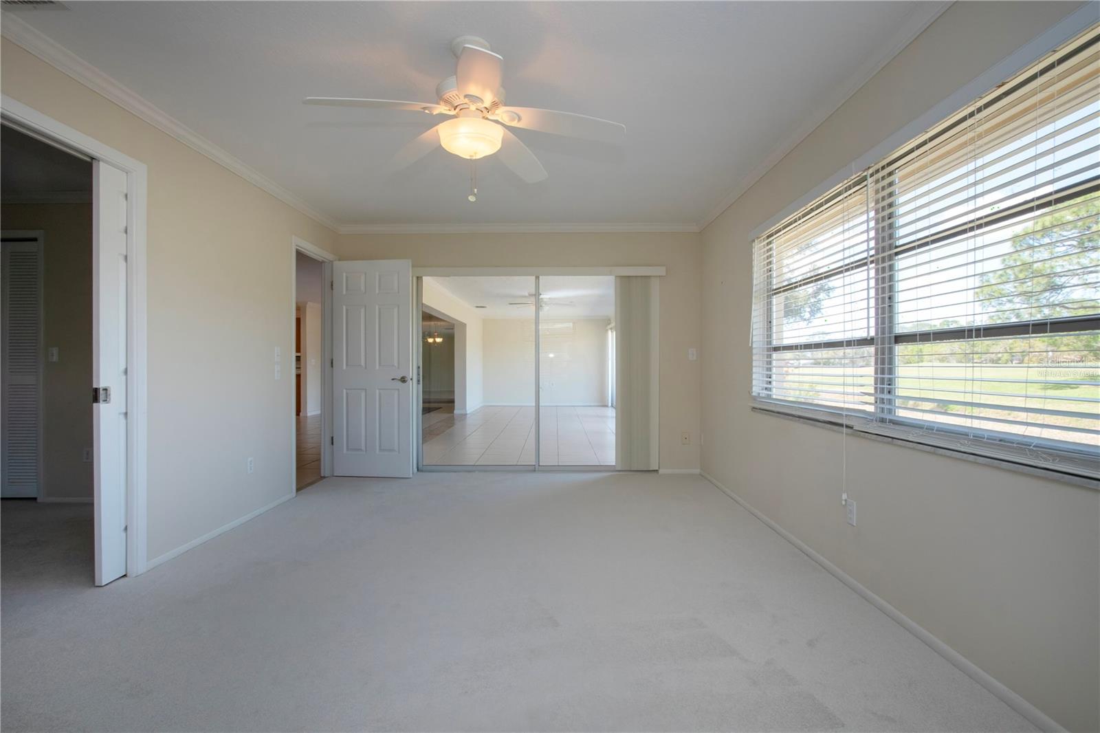 5621 PALM AIRE DR, SARASOTA, FL, 34243