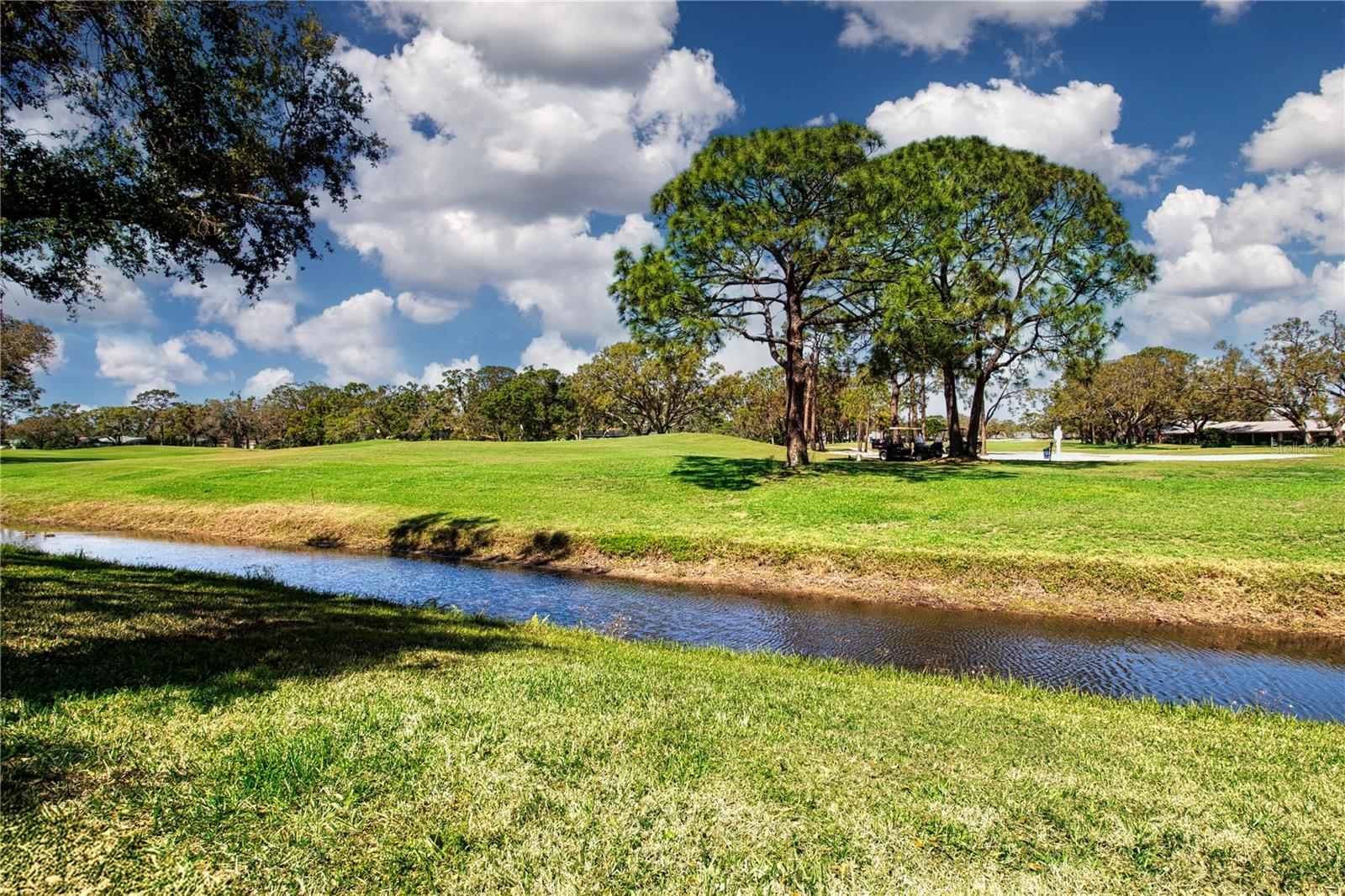 5621 PALM AIRE DR, SARASOTA, FL, 34243