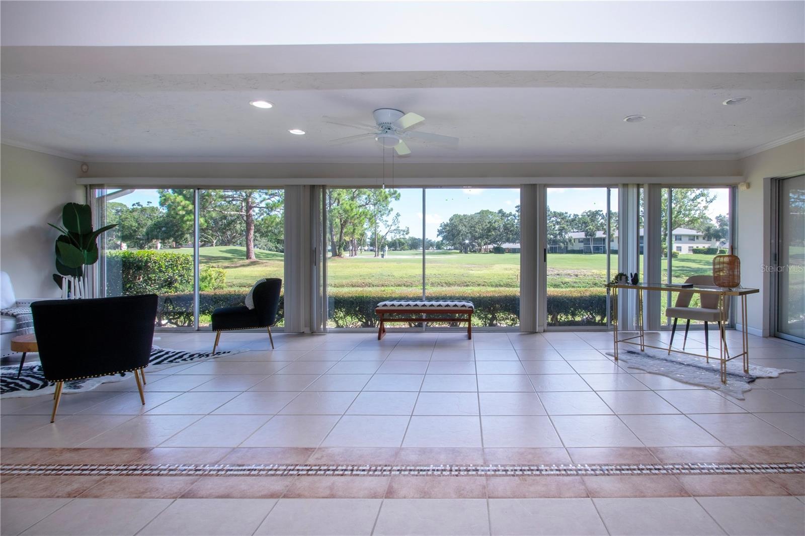 5621 PALM AIRE DR, SARASOTA, FL, 34243