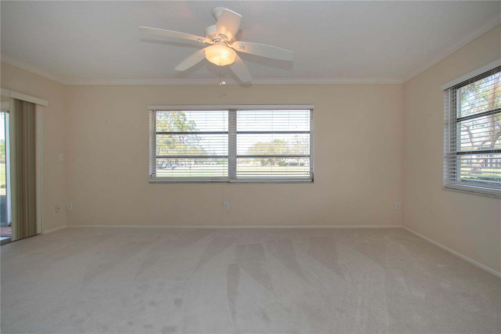 5621 PALM AIRE DR, SARASOTA, FL, 34243