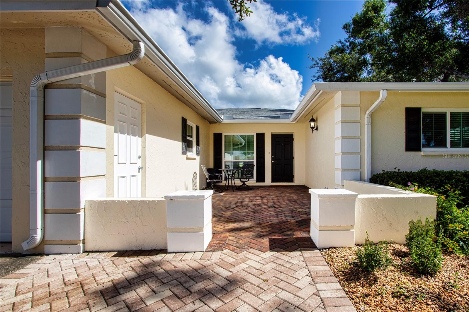 5621 PALM AIRE DR, SARASOTA, FL, 34243