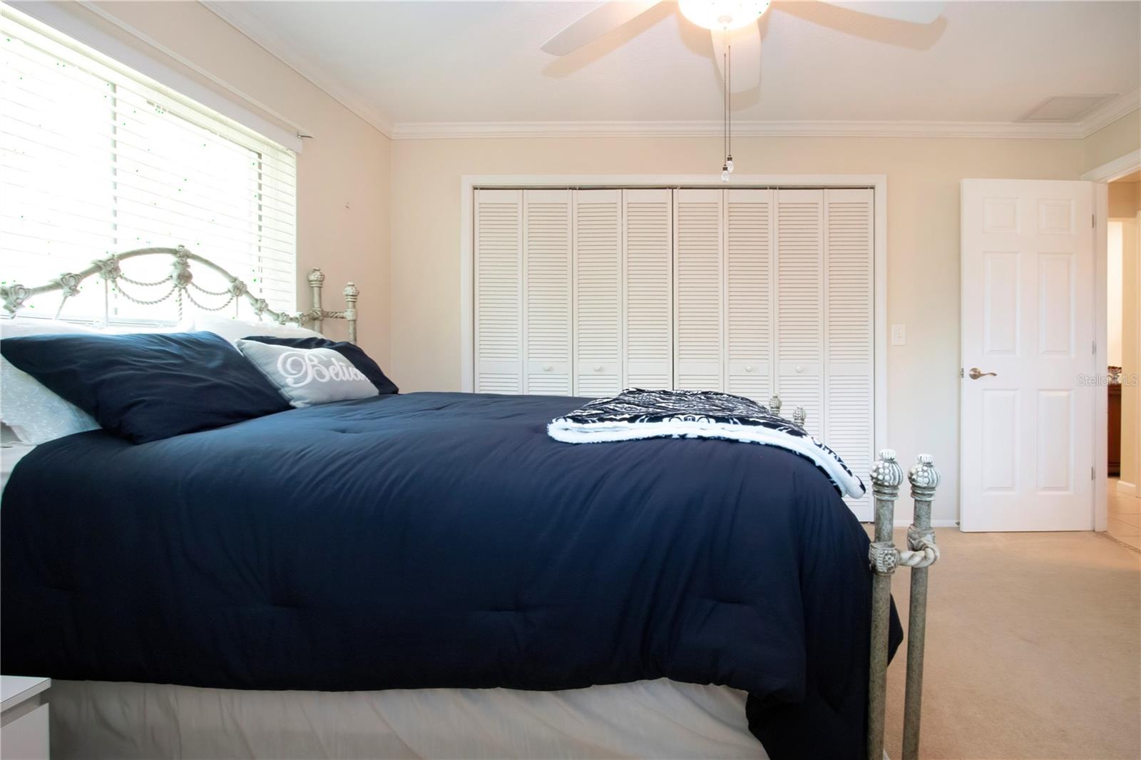 5621 PALM AIRE DR, SARASOTA, FL, 34243