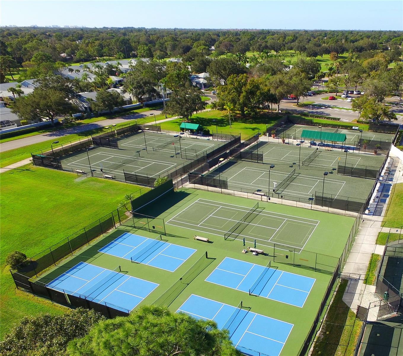 5621 PALM AIRE DR, SARASOTA, FL, 34243