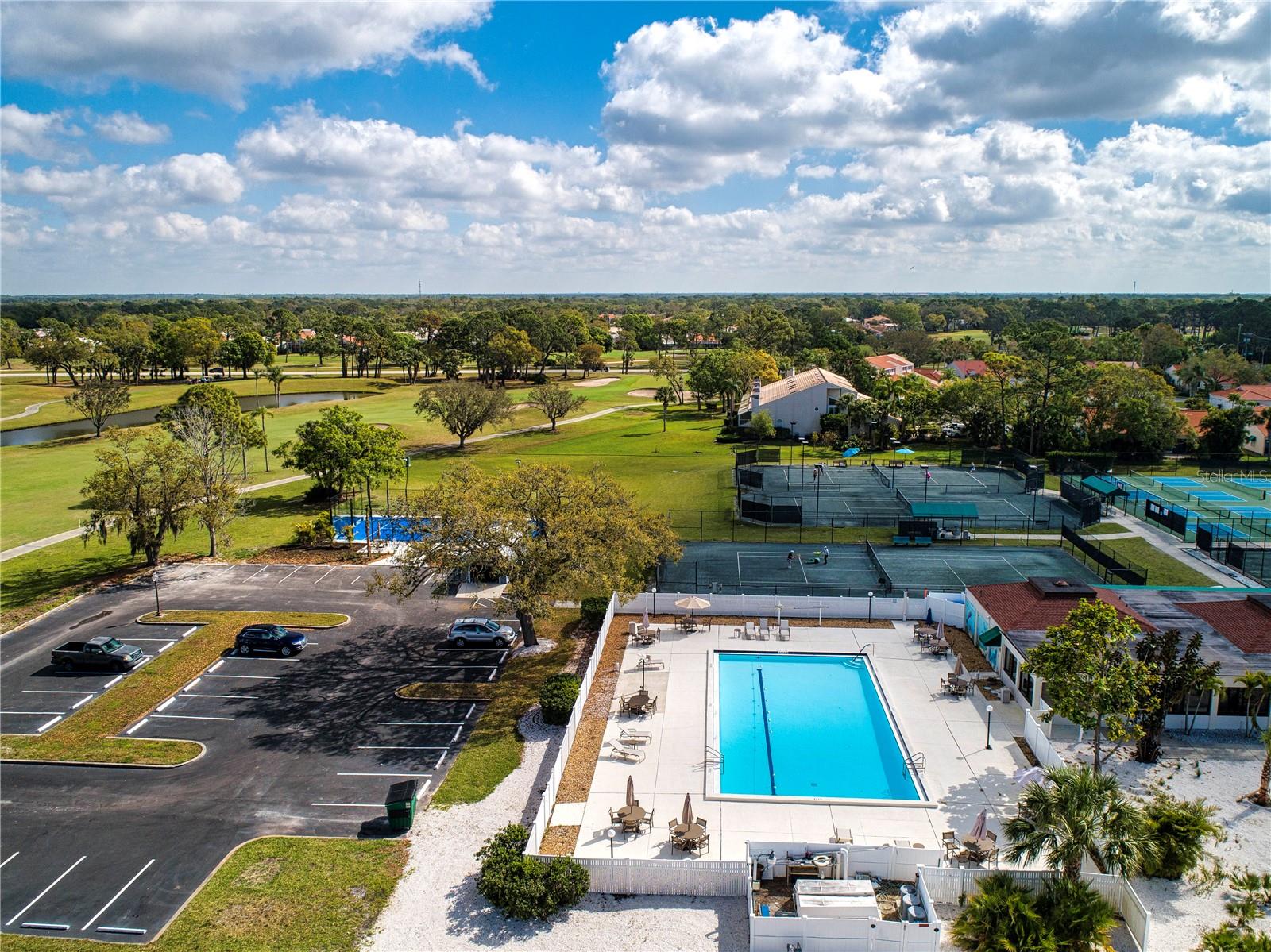 5621 PALM AIRE DR, SARASOTA, FL, 34243