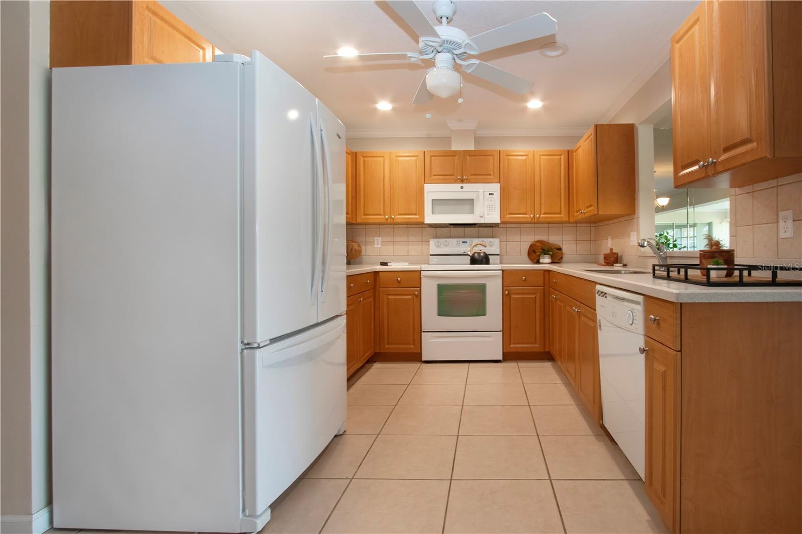 5621 PALM AIRE DR, SARASOTA, FL, 34243