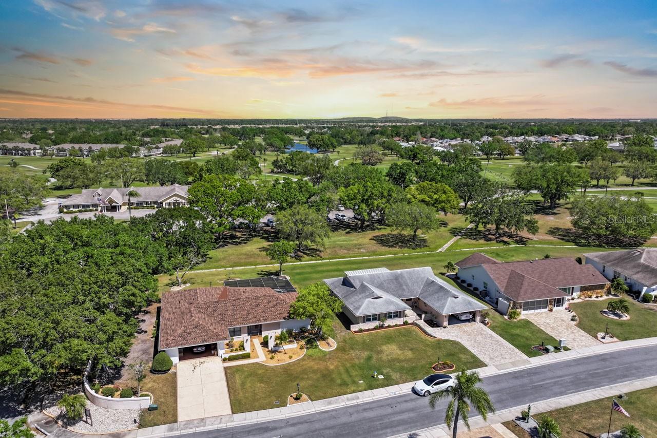 2025 E VIEW DR, SUN CITY CENTER, FL, 33573