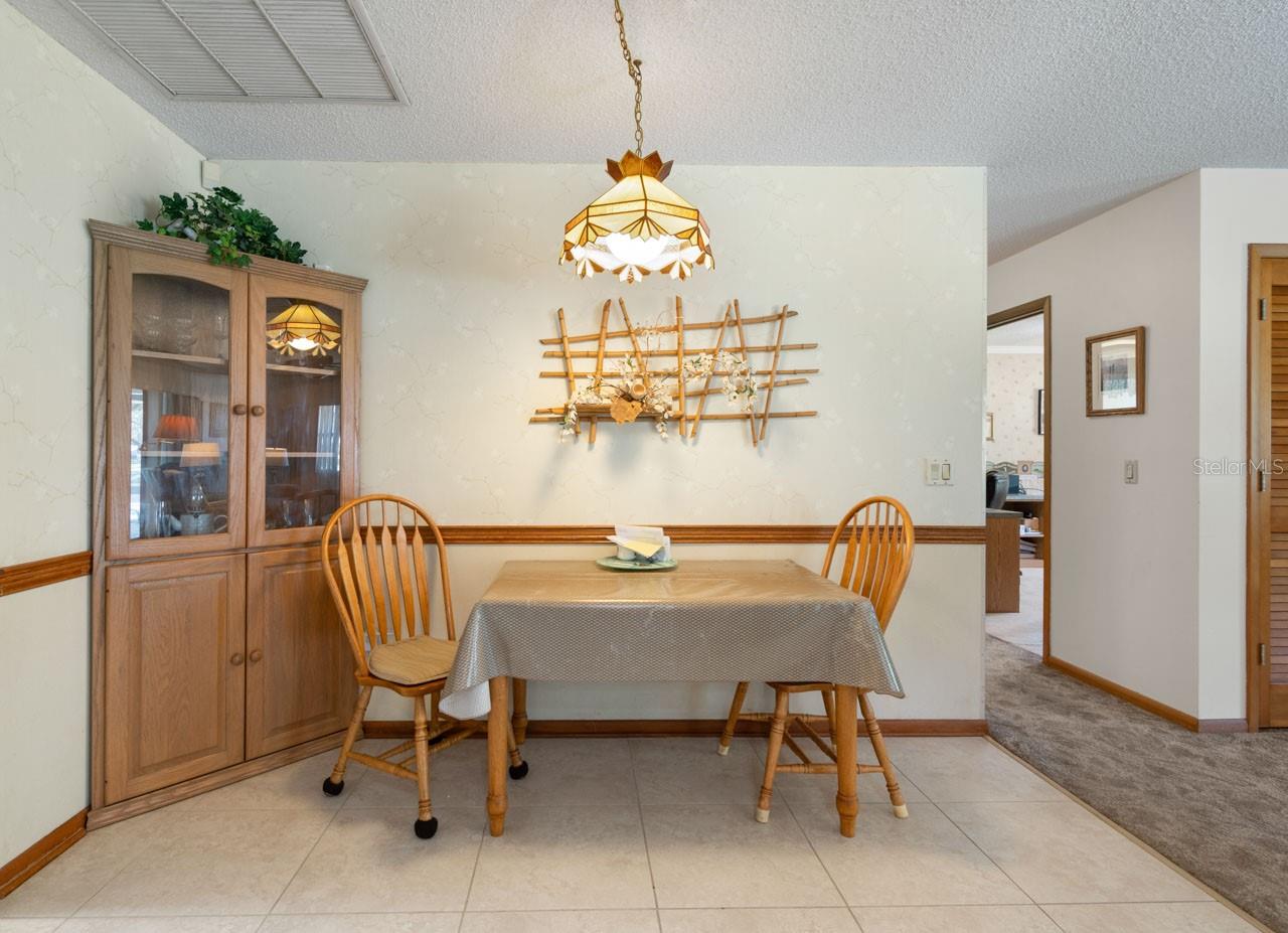 2025 E VIEW DR, SUN CITY CENTER, FL, 33573
