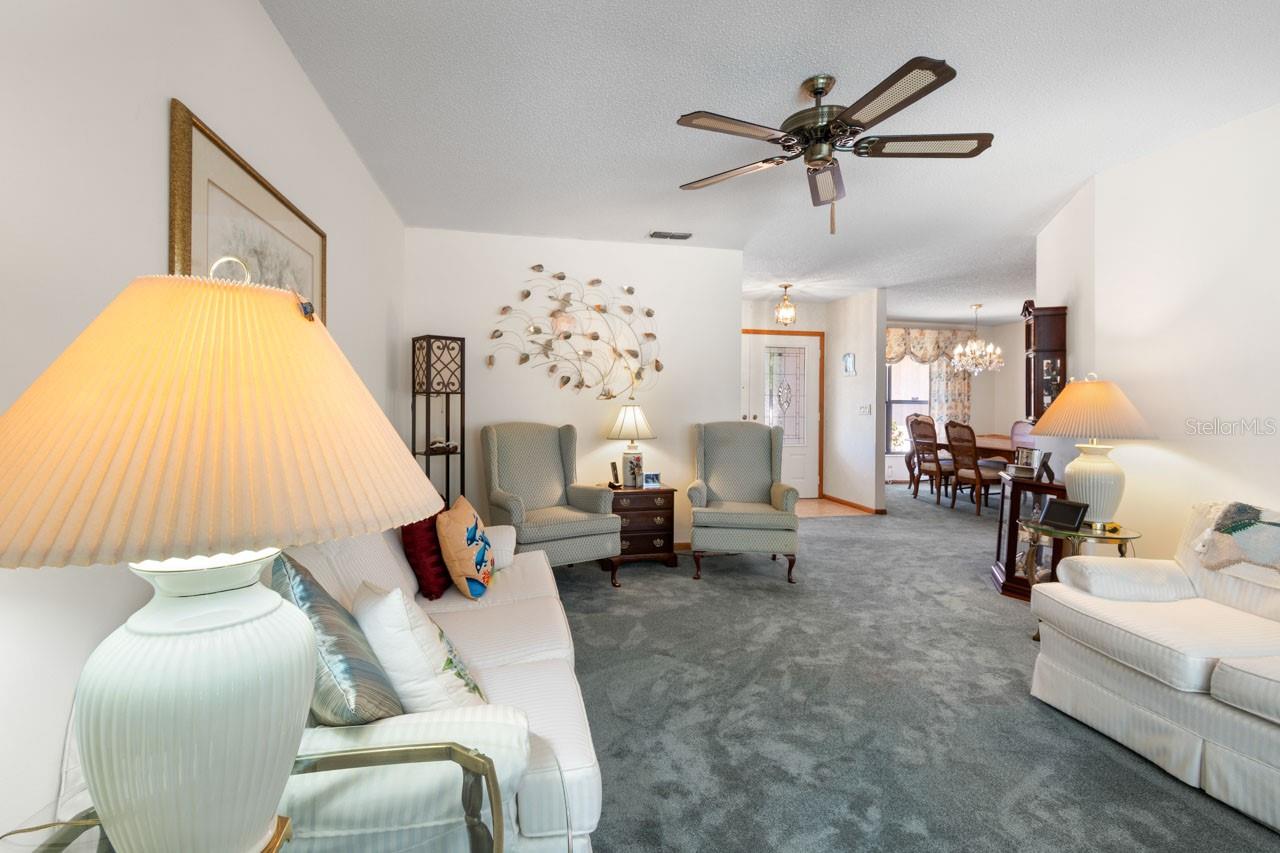 2025 E VIEW DR, SUN CITY CENTER, FL, 33573