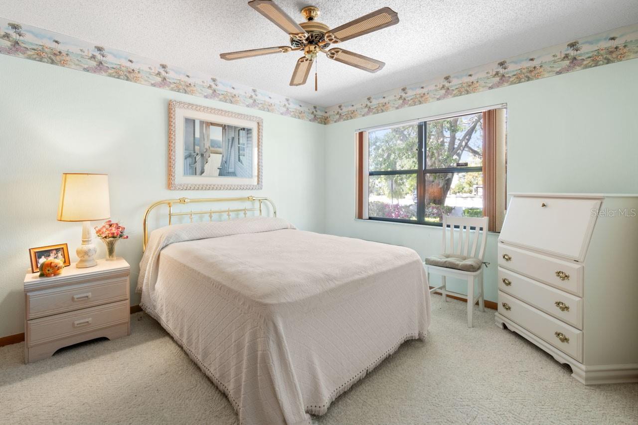 2025 E VIEW DR, SUN CITY CENTER, FL, 33573
