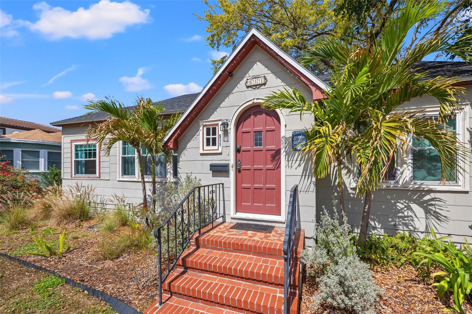 511 27TH AVE N, ST PETERSBURG, FL, 33704