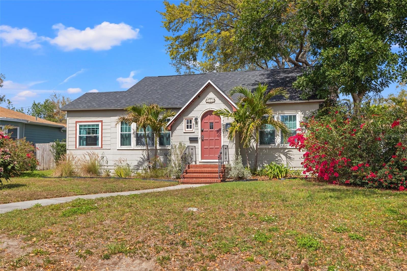 511 27TH AVE N, ST PETERSBURG, FL, 33704