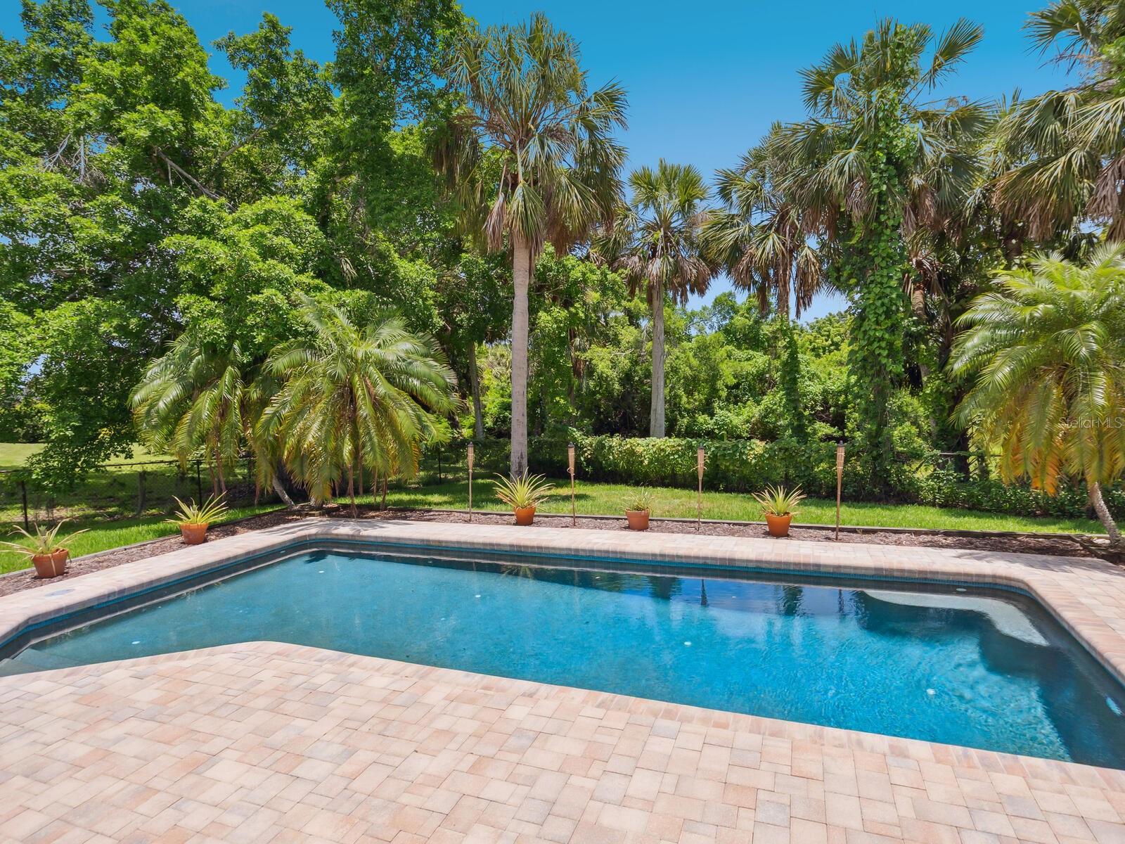 A4643238 Property Photo