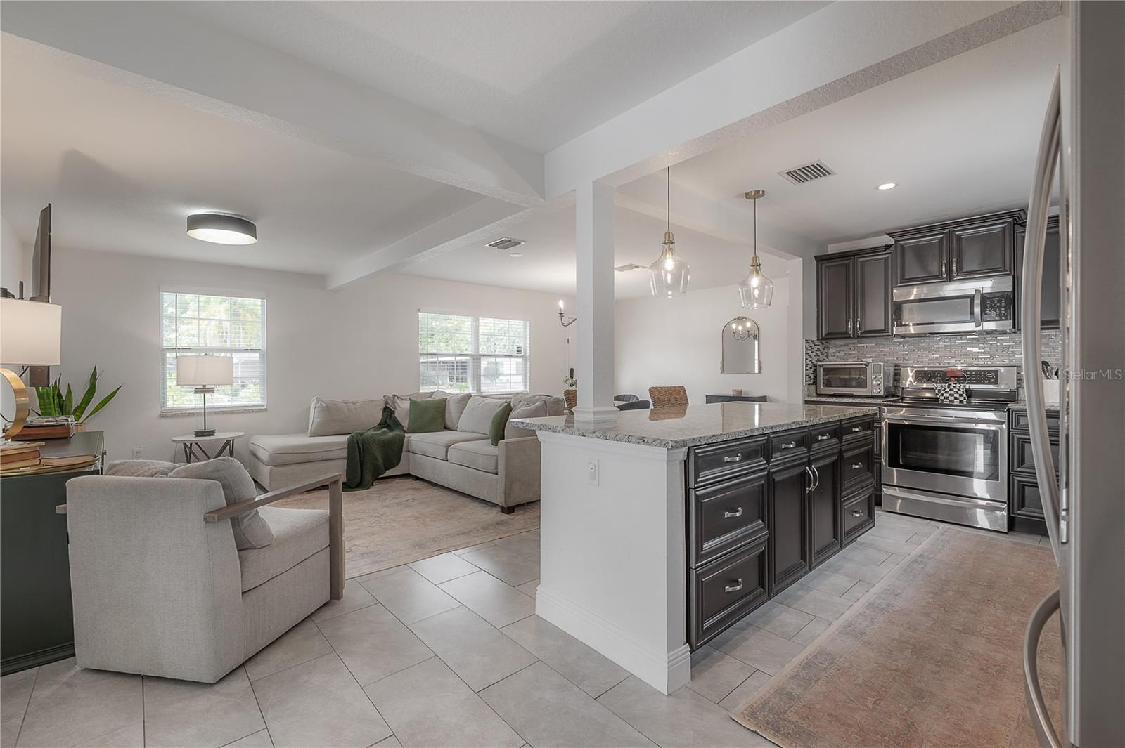 1415 54TH AVE N, ST PETERSBURG, FL, 33703