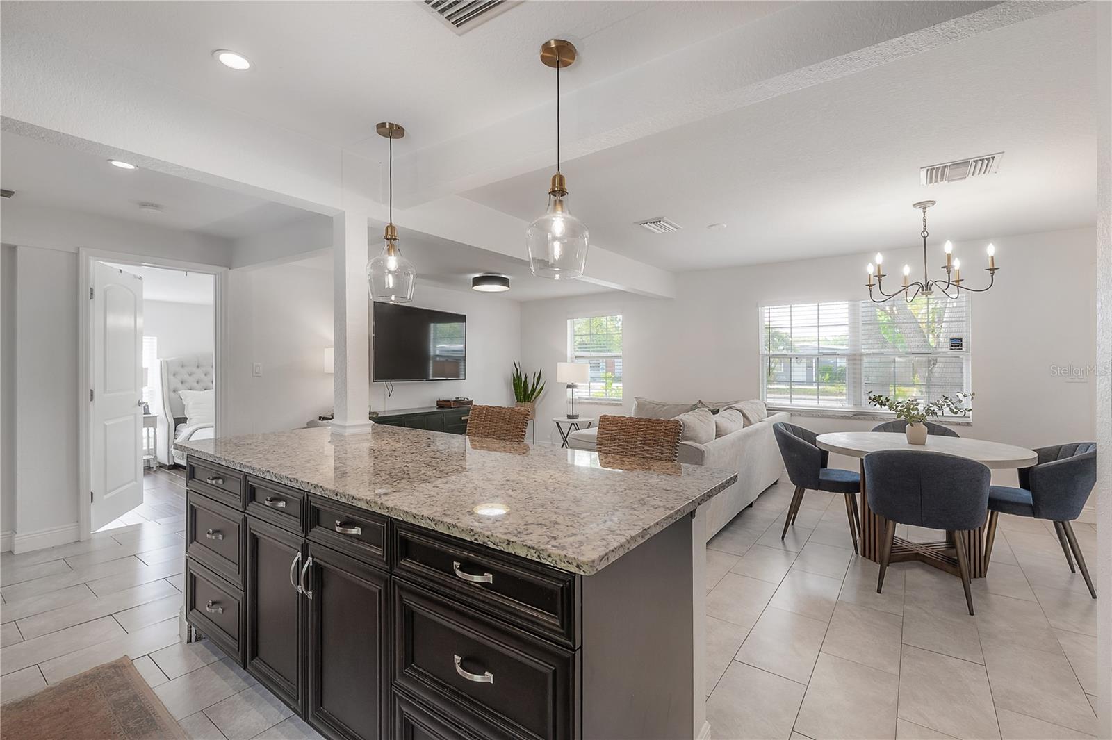 1415 54TH AVE N, ST PETERSBURG, FL, 33703