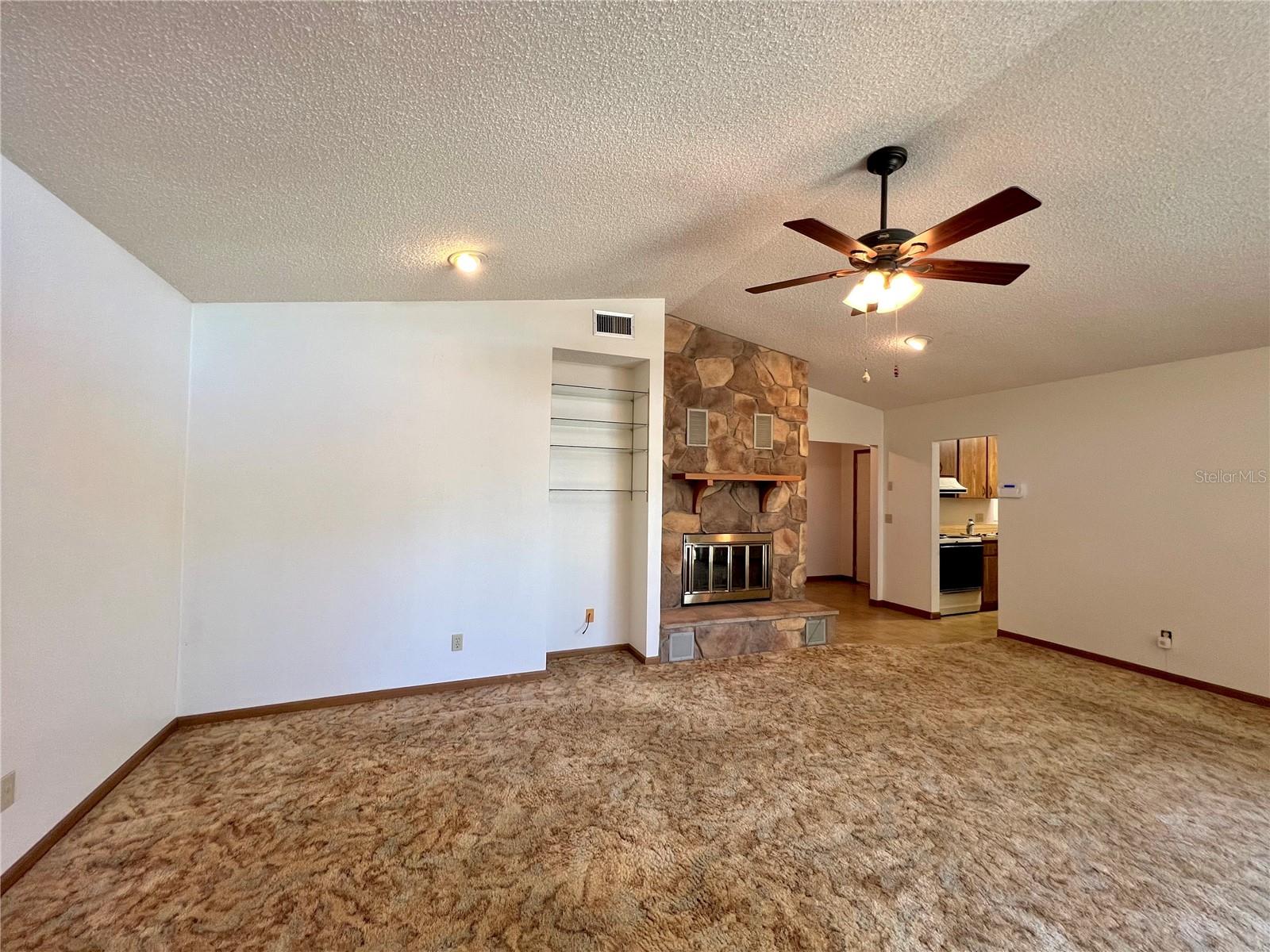 407 PARADISE ISLAND DR, HAINES CITY, FL, 33844