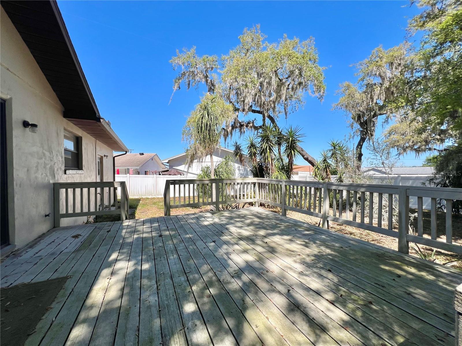 407 PARADISE ISLAND DR, HAINES CITY, FL, 33844