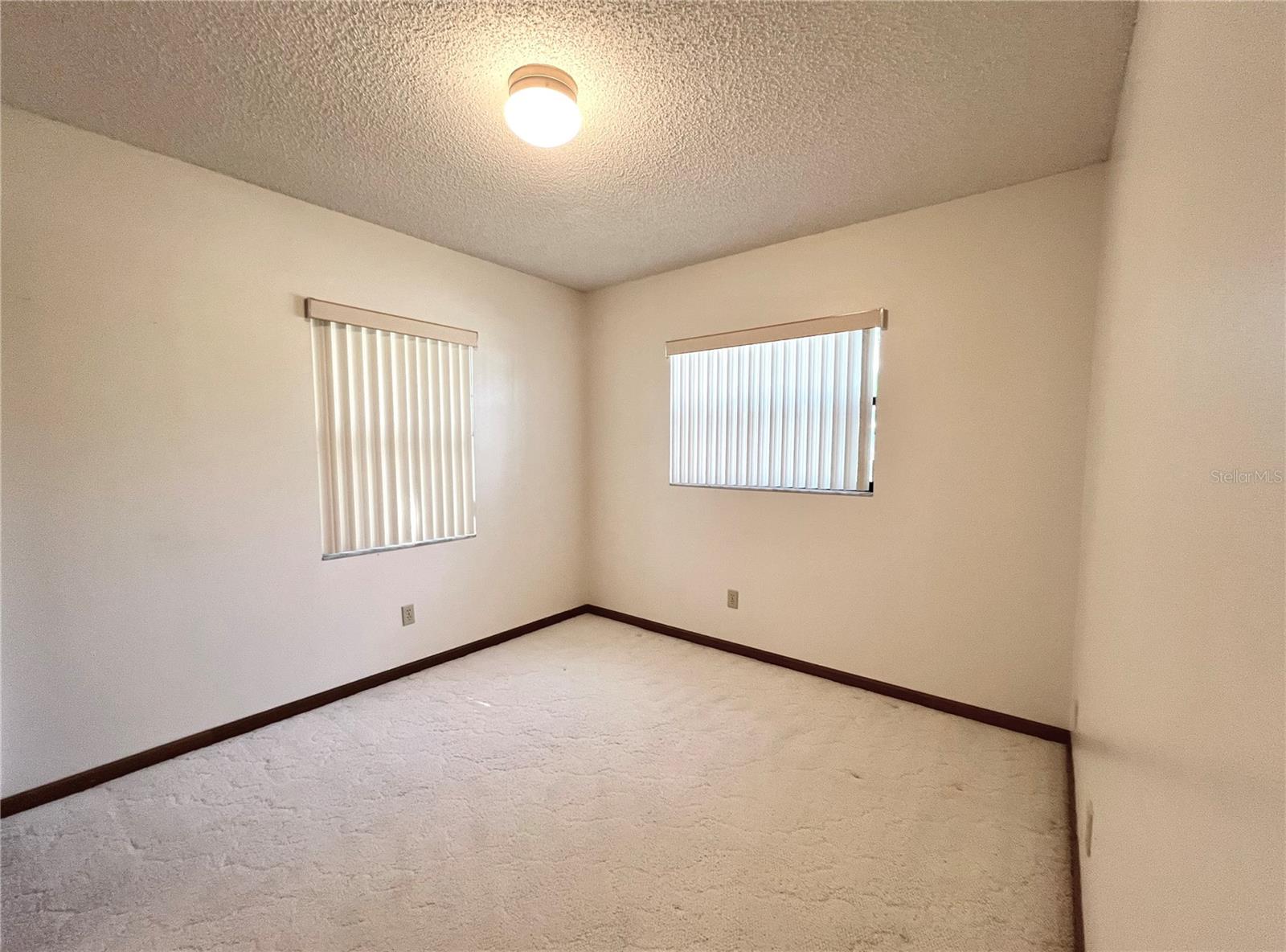 407 PARADISE ISLAND DR, HAINES CITY, FL, 33844