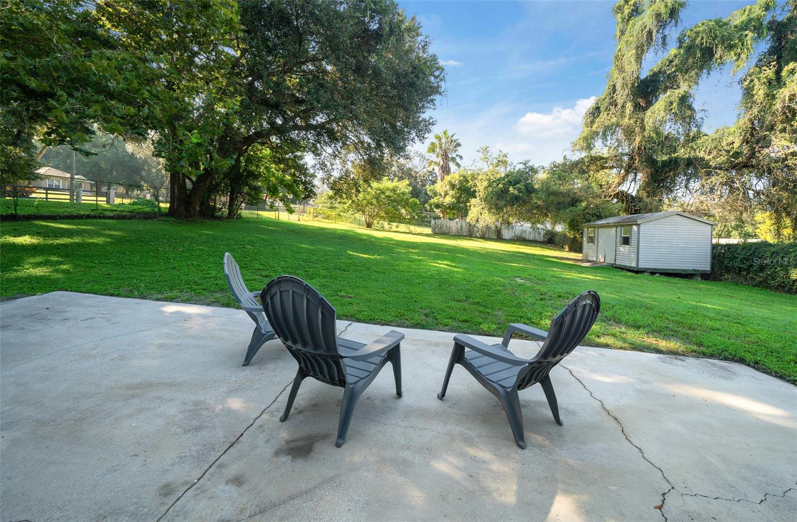 211 SARA LN, LEESBURG, FL, 34748