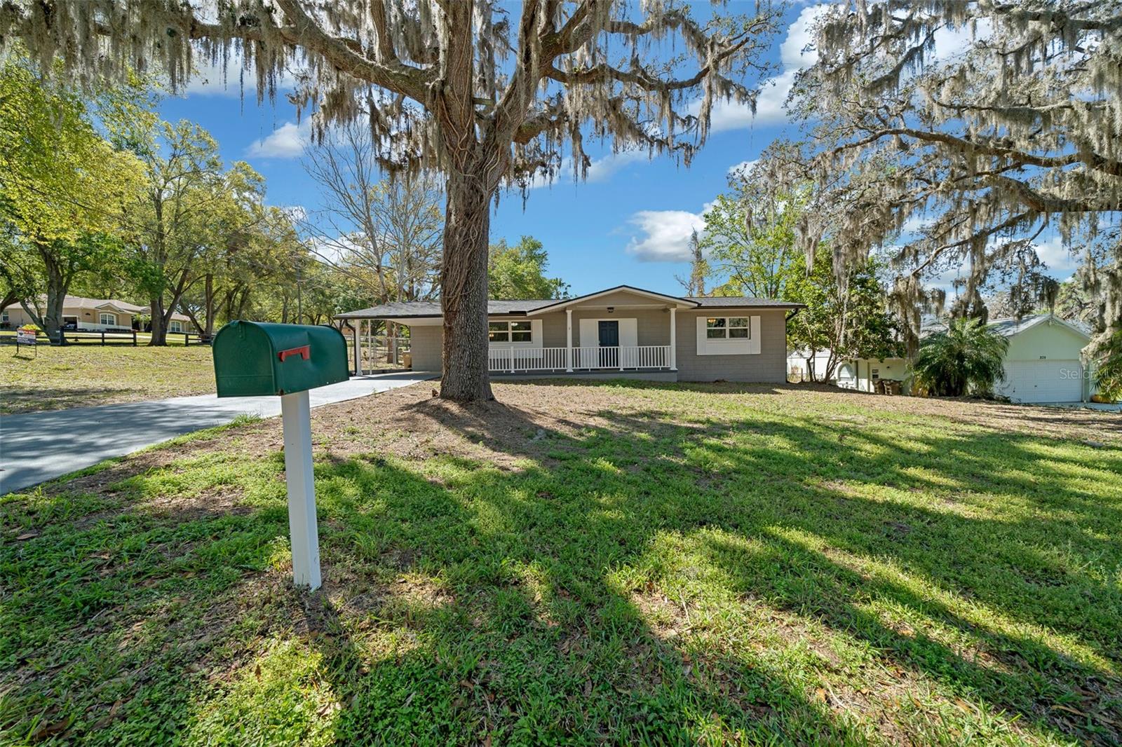 211 SARA LN, LEESBURG, FL, 34748