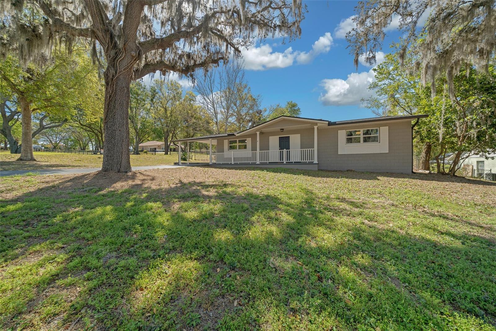 211 SARA LN, LEESBURG, FL, 34748