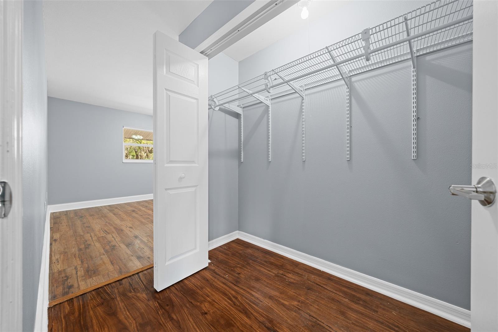 211 SARA LN, LEESBURG, FL, 34748