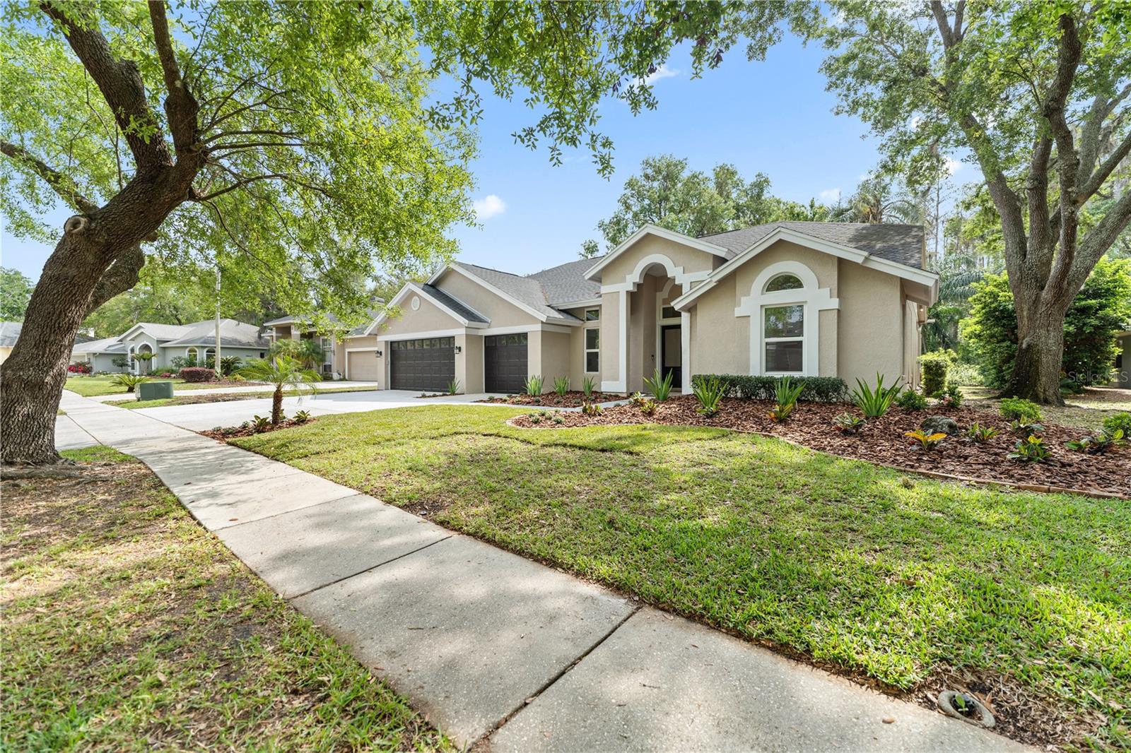15932 ELLSWORTH DR, TAMPA, FL, 33647