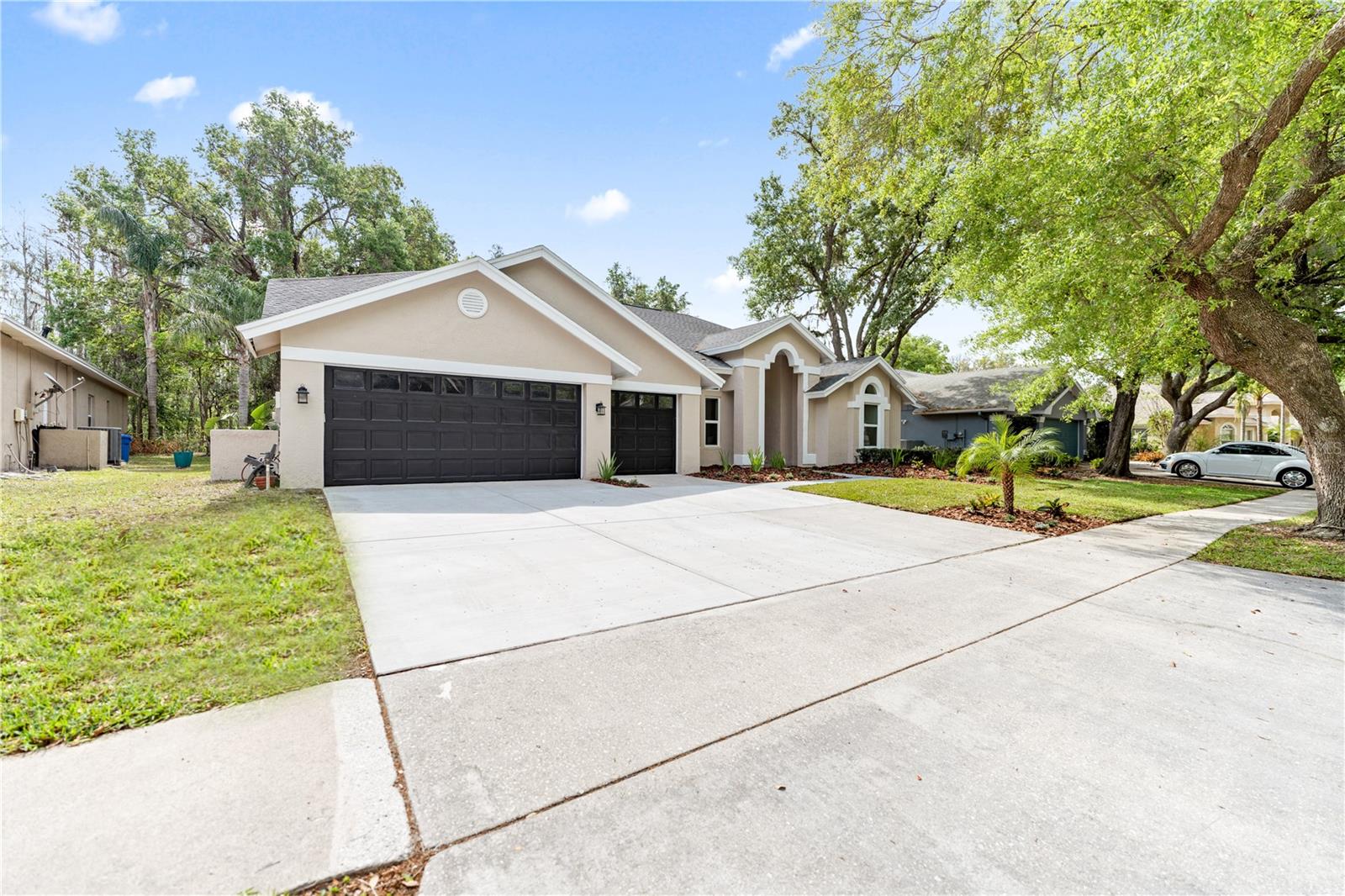 15932 ELLSWORTH DR, TAMPA, FL, 33647