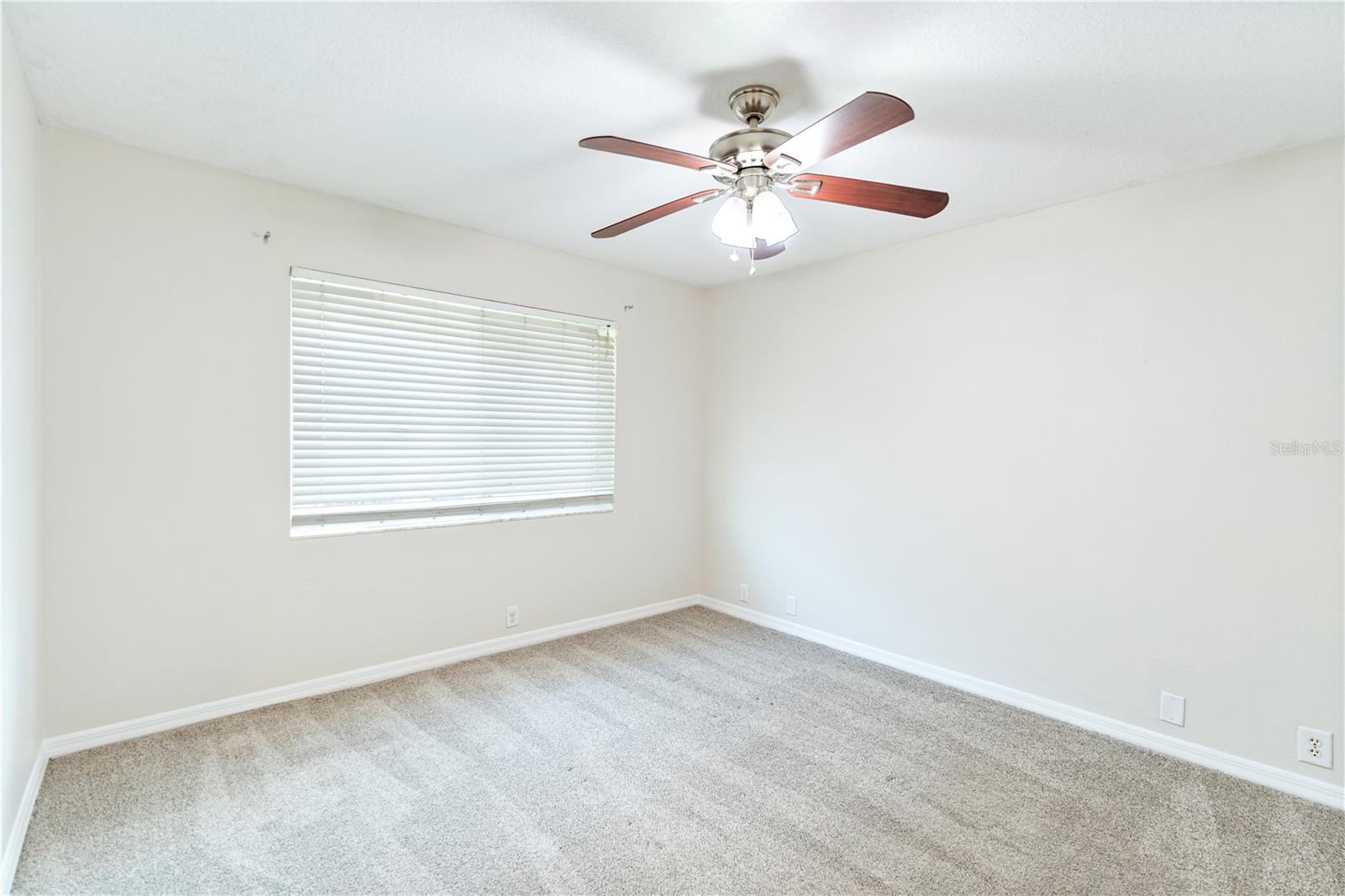 15932 ELLSWORTH DR, TAMPA, FL, 33647