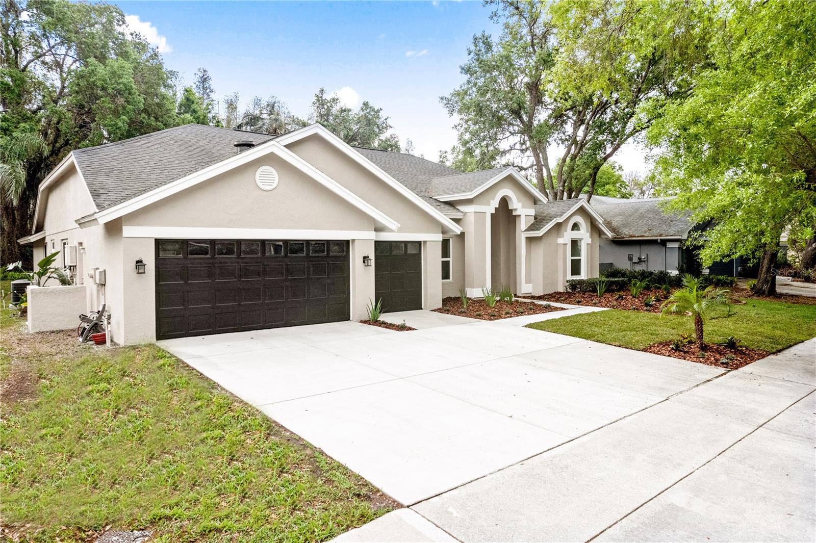 15932 ELLSWORTH DR, TAMPA, FL, 33647