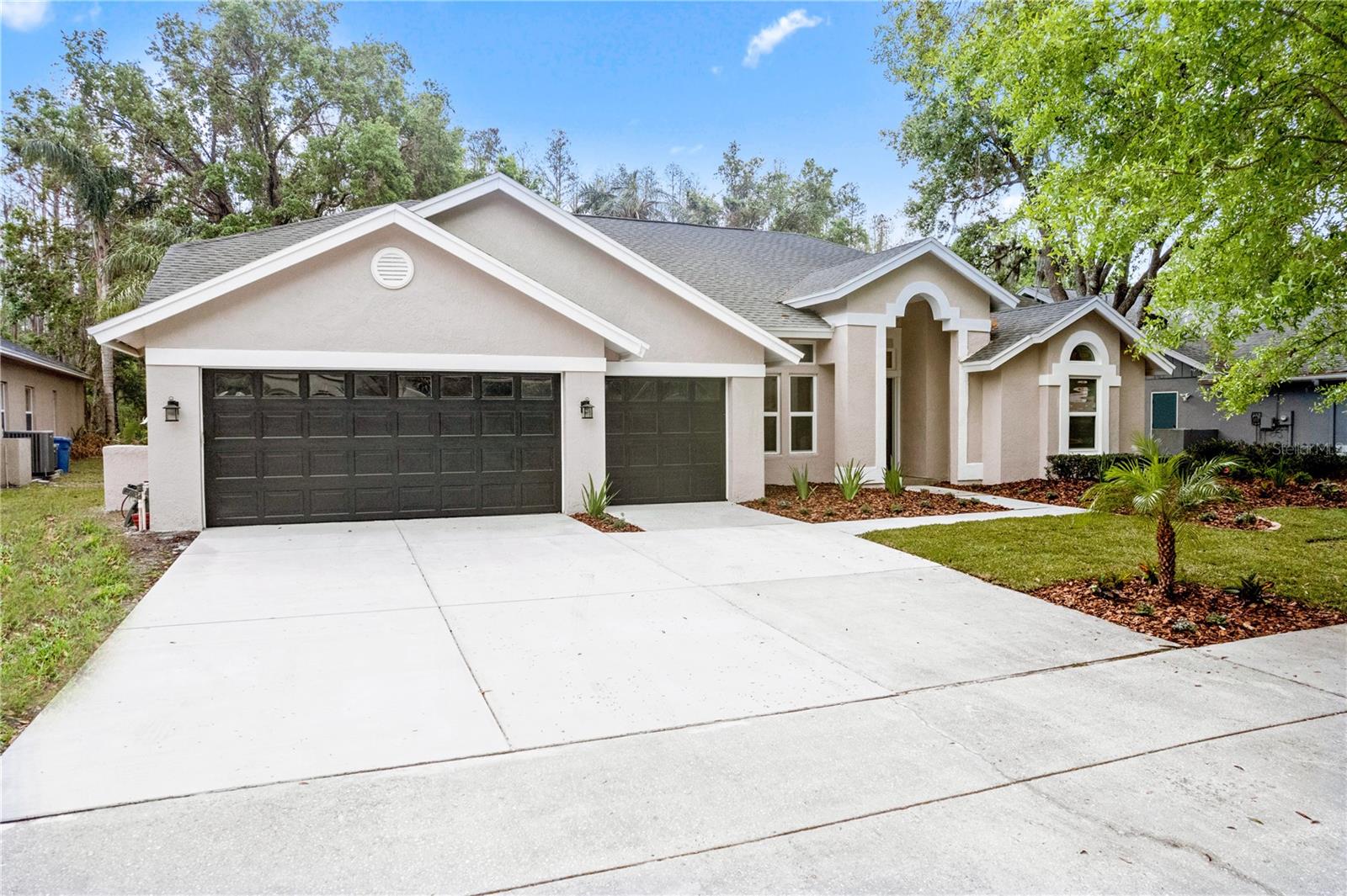 15932 ELLSWORTH DR, TAMPA, FL, 33647